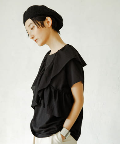 FRILL FRILL T-SHIRTS