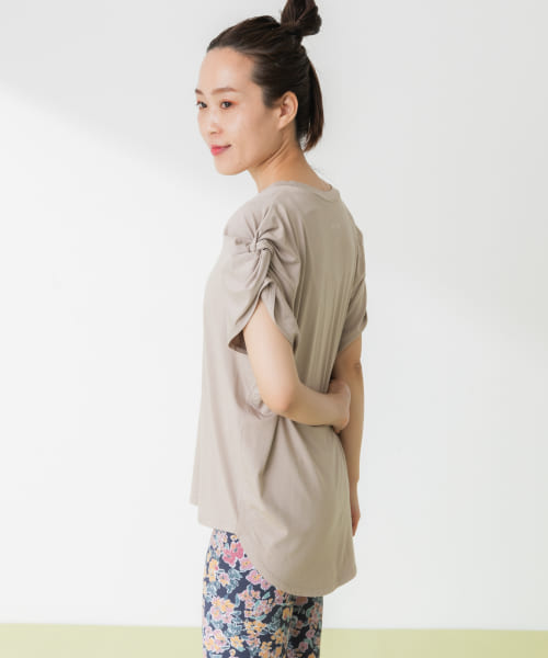 SLAB Twisted Sleeve T-shirts