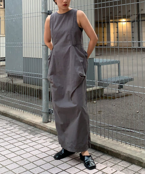 ポケットディティールコクーンワンピース