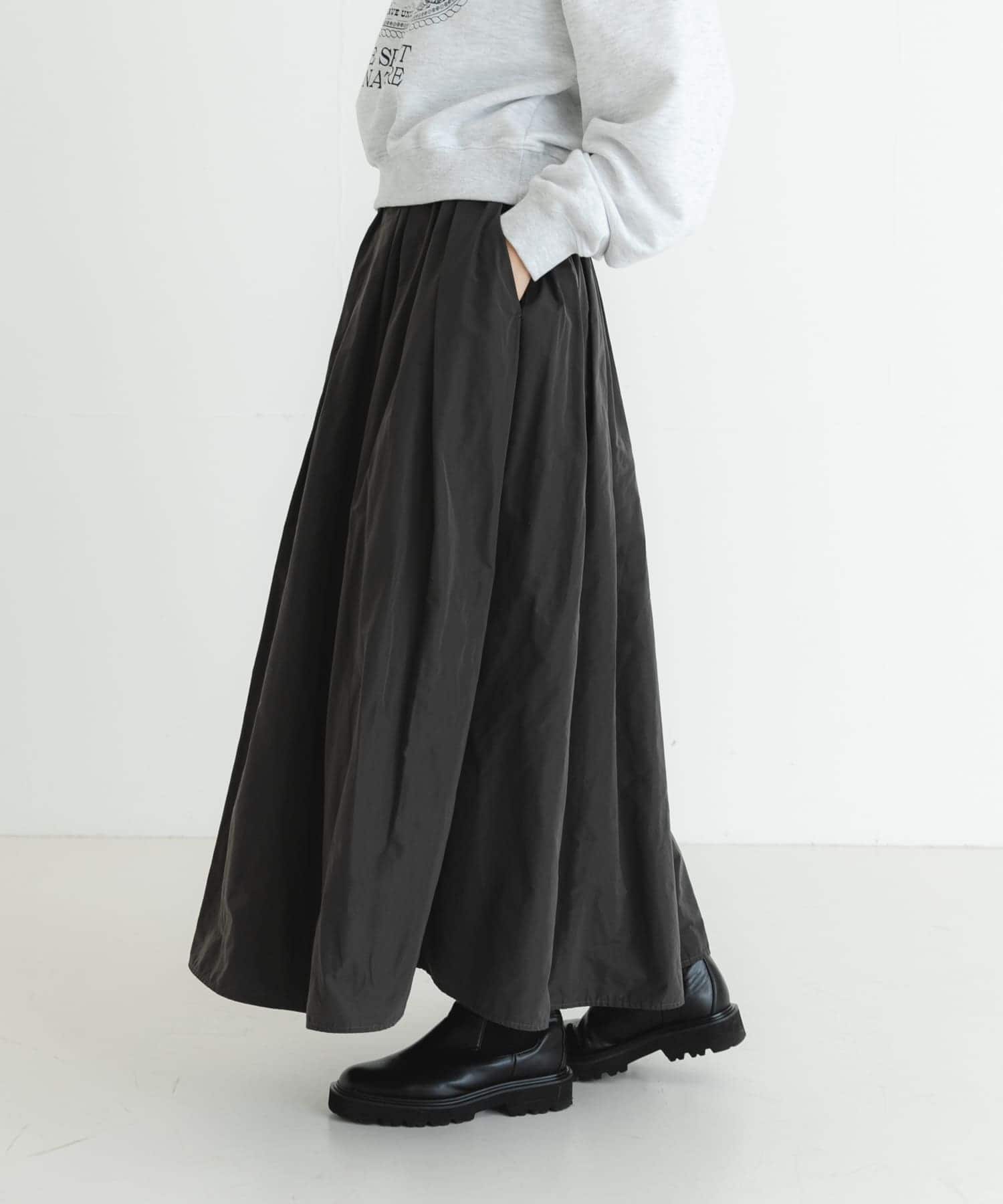 メモリータフタボリュームスカート[UR47-25L102]｜URBAN RESEARCH公式ファッション通販
