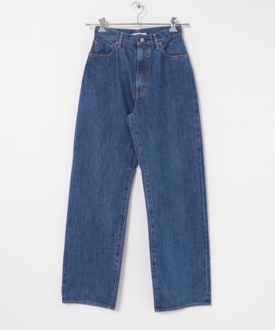 URBAN RESEARCH（アーバンリサーチ）の「ストレートフィット