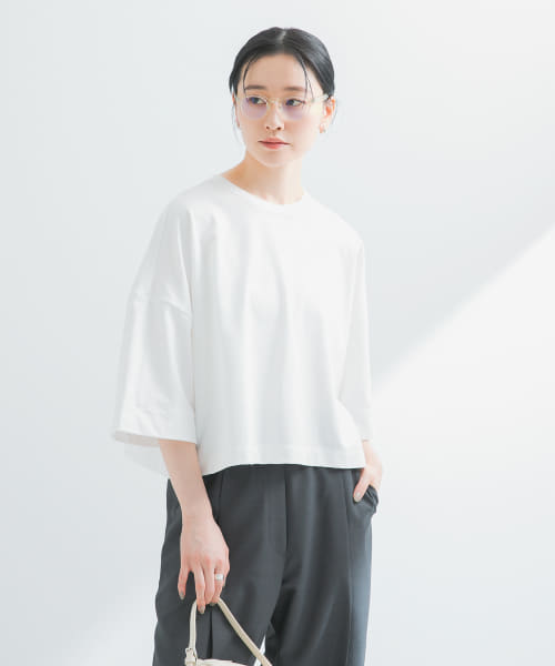 ショート丈ハーフスリーブカットソー