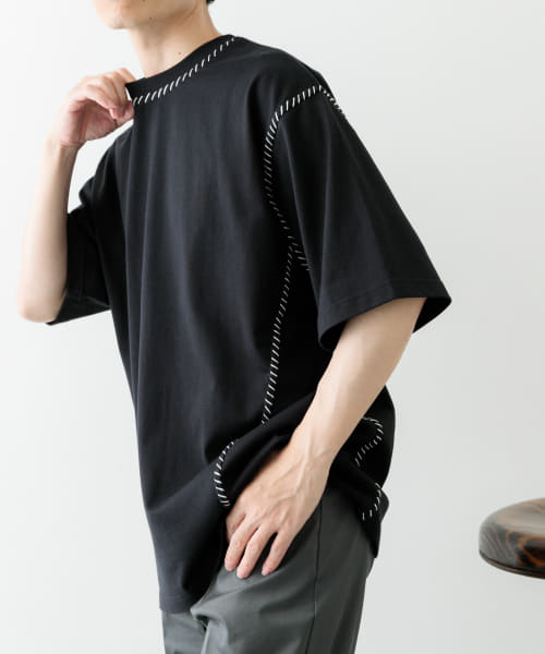 ブランケットステッチクルーネックTシャツ