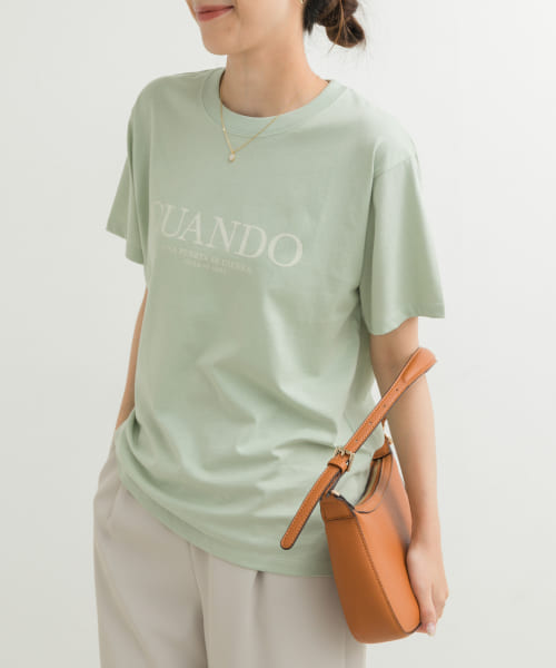 ロゴプリントTシャツ