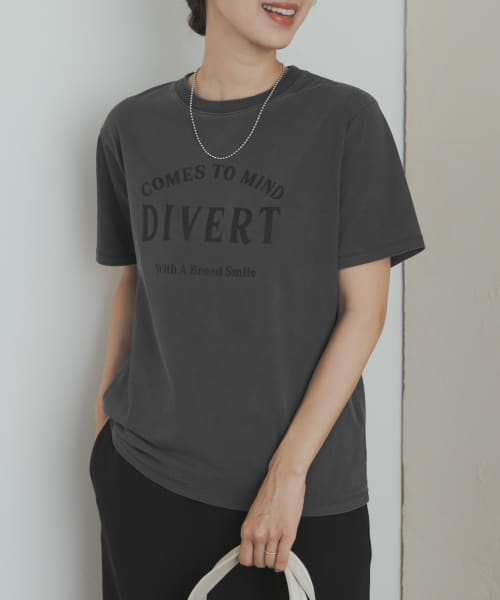 ピグメントロゴTシャツ