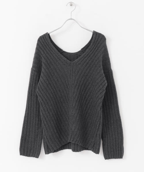 bolsista　V-NECK KNIT