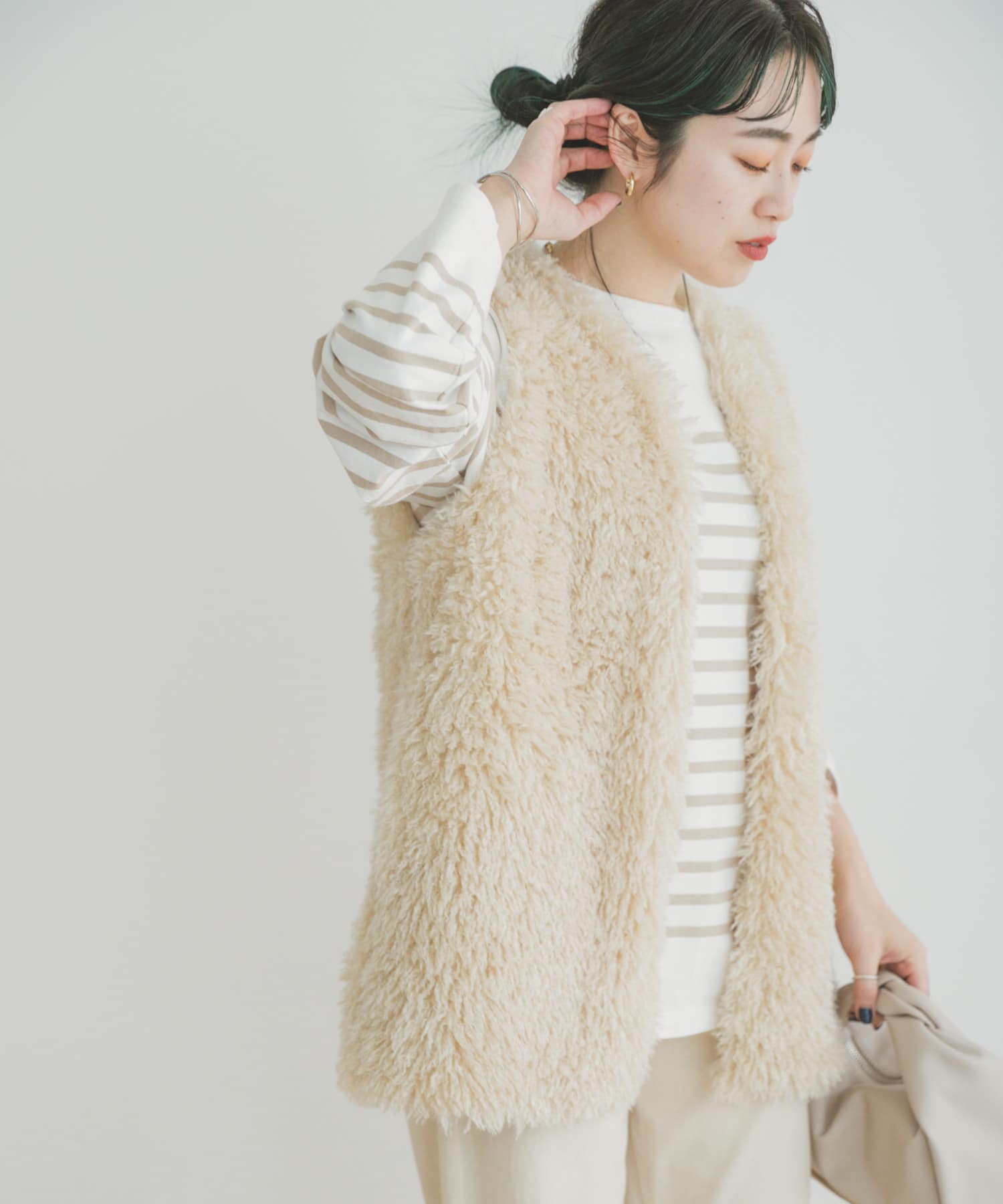 SYSORUS (シソラス) 新品未使用フェイクファーベスト