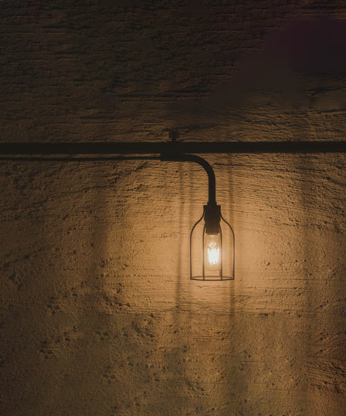 DRAW A LINE　Lamp B BK