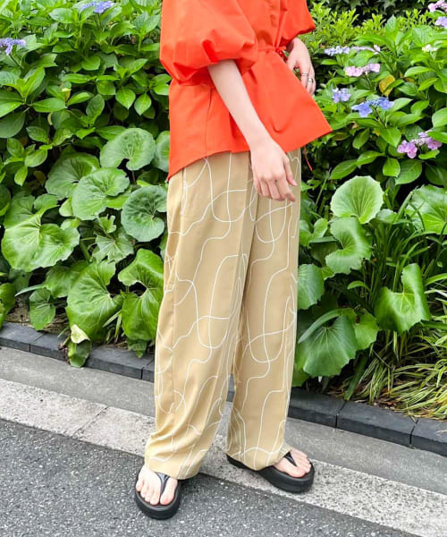 ドローイングプリントパンツ