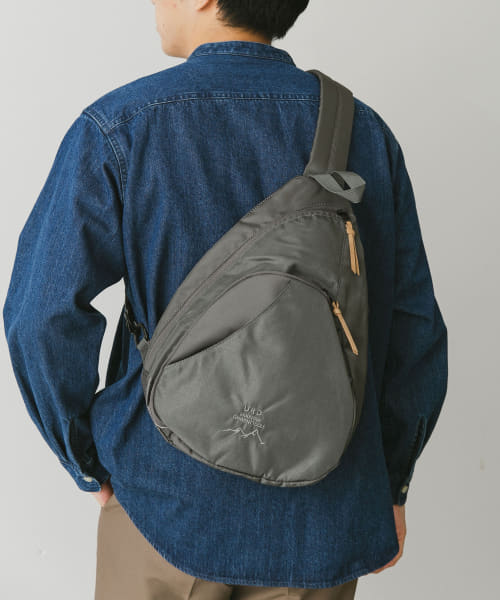 URD SHOULDER BAG