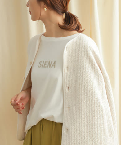 刺しゅうロゴロングスリーブTシャツ