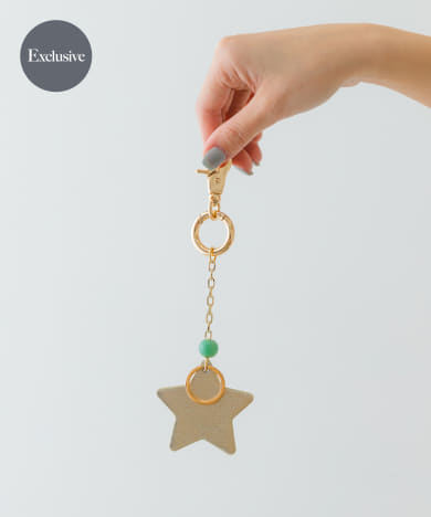 Amazon.co.jp: ハッピーヘルナンデス パラダイスロード キーホルダー チャーム ホットロッド : Clothing, Shoes &  Jewelry