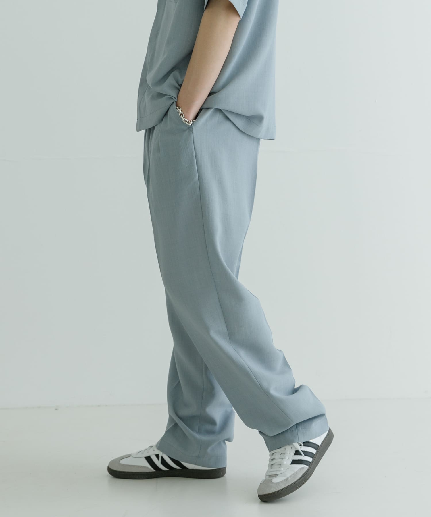 URBAN RESEARCH iD ドライタッチLINEN LIKE EASY PANTS[UI45