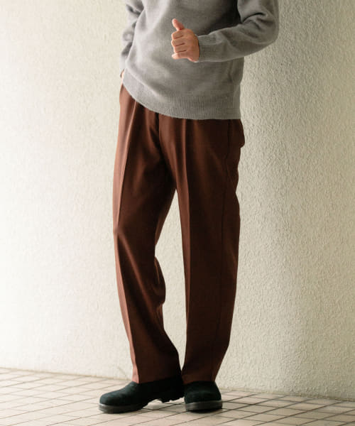 ストレッチツイル テーパードパンツ