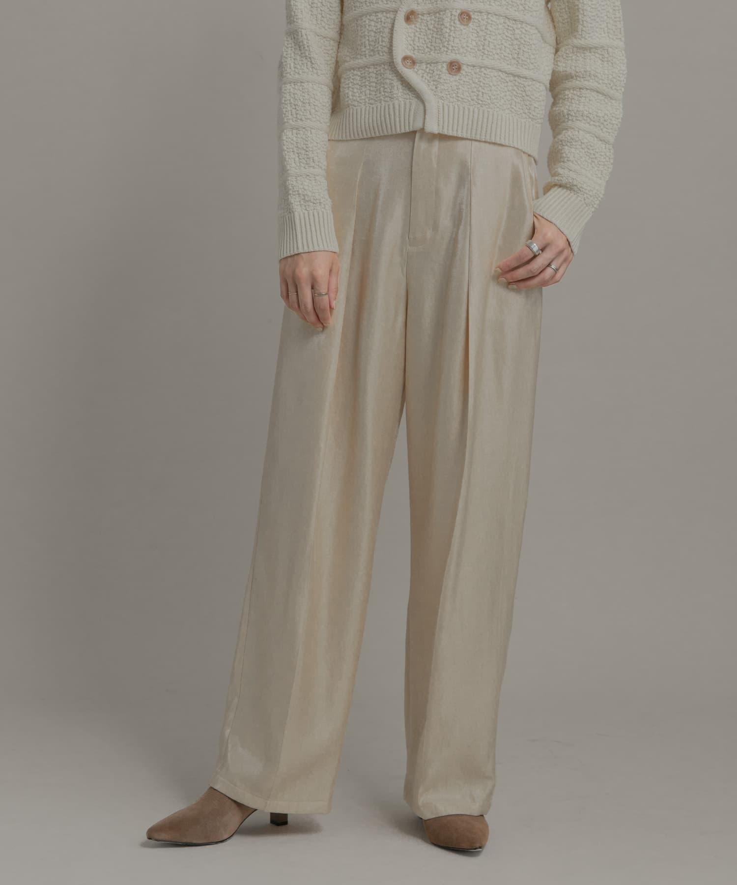 有名なブランド シャイニーツイルサテンパンツ[LA46-24R400]｜URBAN RESEARCH パンツ