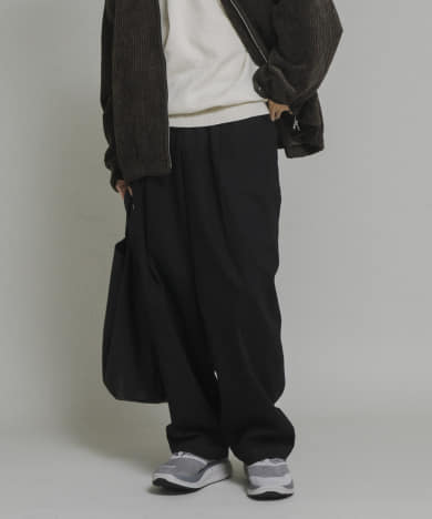 SFC　BAGGY DENIM PANTS