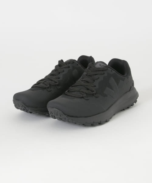 veja　FITZ ROY BLACK BLACK(Men)