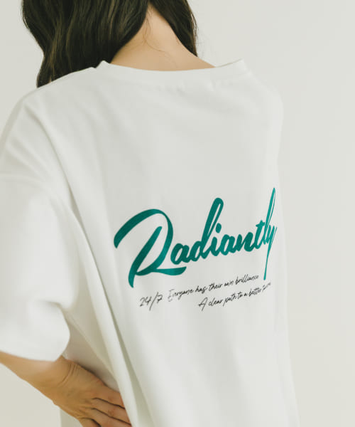 バックプリントロゴTシャツ