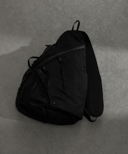 F/CE.　TEXTURED TWILL 3POINTS SLINGER BAG