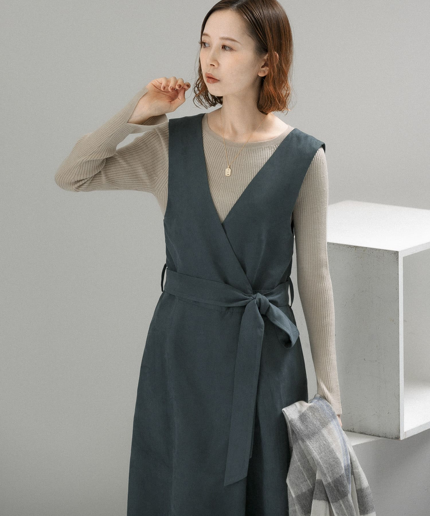 Vネックストレートワンピース Ra16 26s003 Urban Research公式ファッション通販 Vネックストレートワンピース Ra16 26s003 Urban Research公式ファッション通販