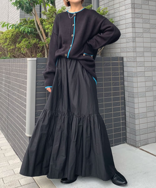 クルーネックルーズカーディガン