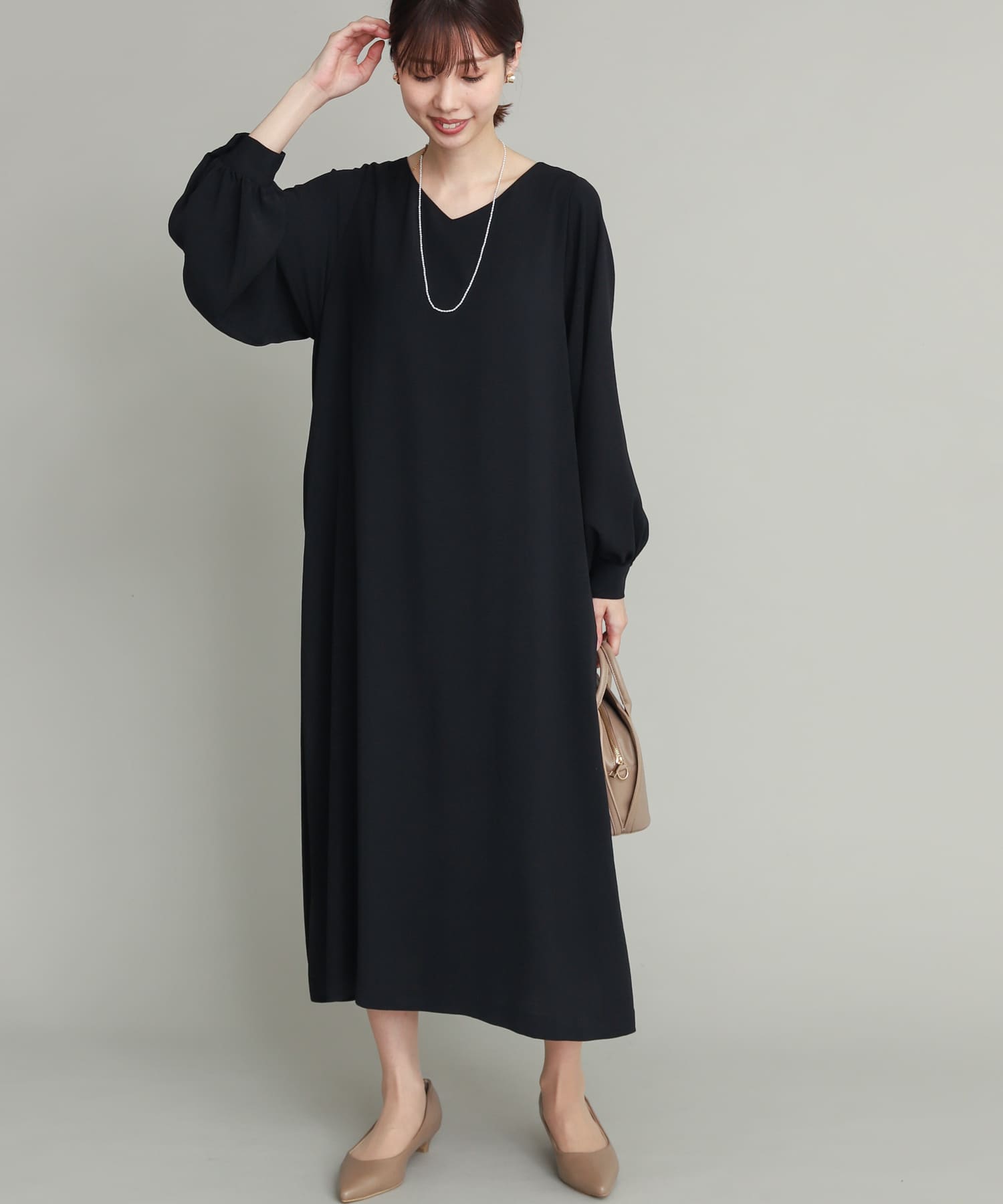 ワイドVネックドレスワンピース[DR26-28E104]｜URBAN RESEARCH公式ファッション通販