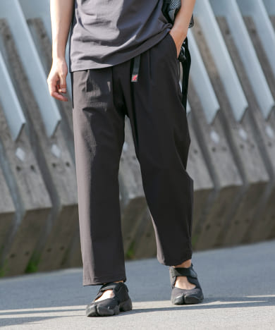 『ユニセックス』『撥水』『別注』GRAMICCI　コーデュラストレッチルーズパンツ