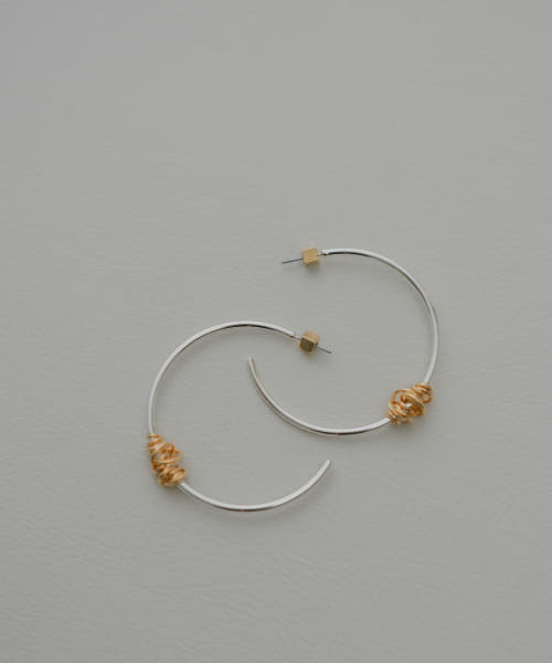 Lapuis　SplashCoilHoopピアス