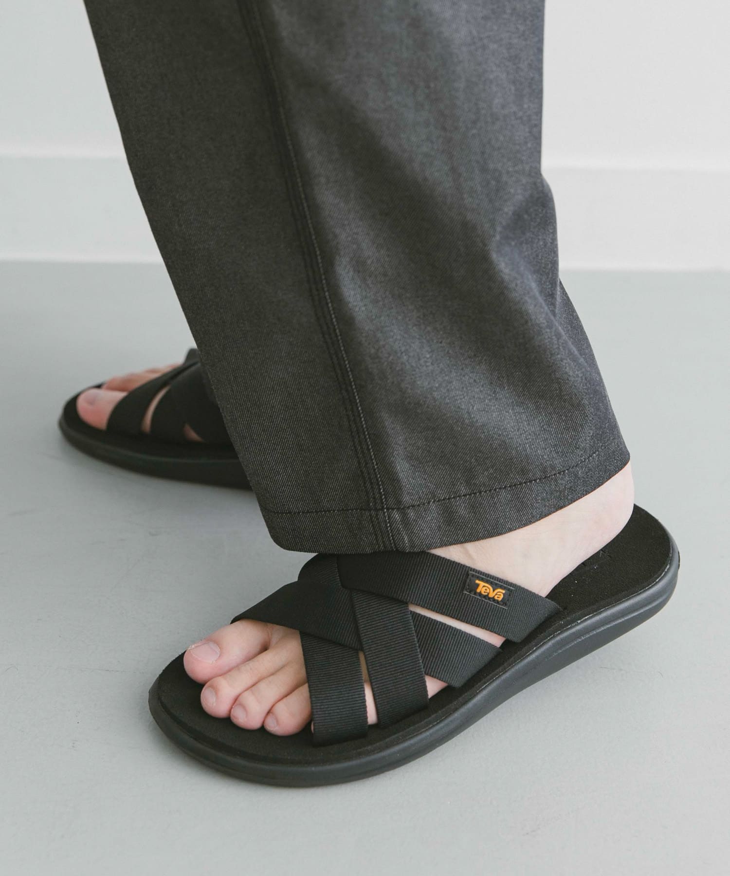 Voya slide online