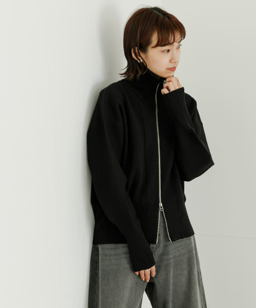 フロントジップアップニット