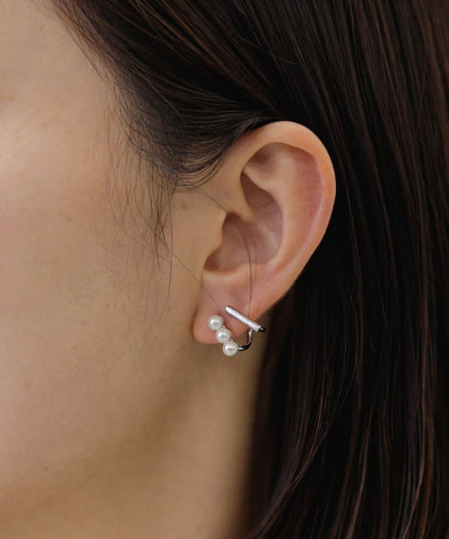 三連パール×メタルピアス