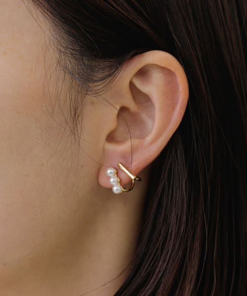 三連パール×メタルピアス