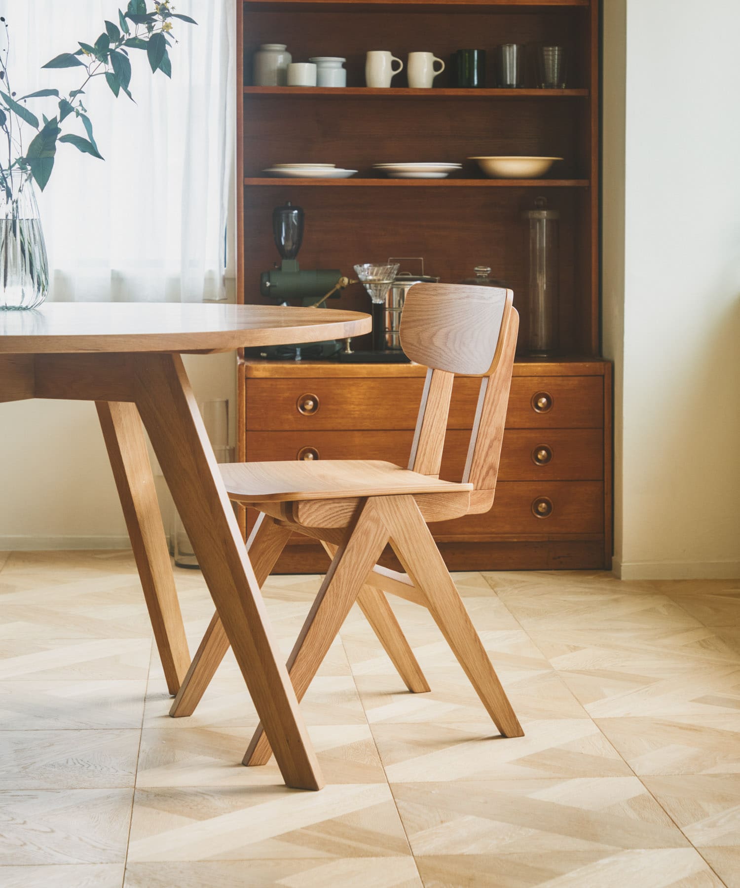 BOTHY Mountain Leg Chair[DP43-6BJDM1]｜URBAN RESEARCH公式