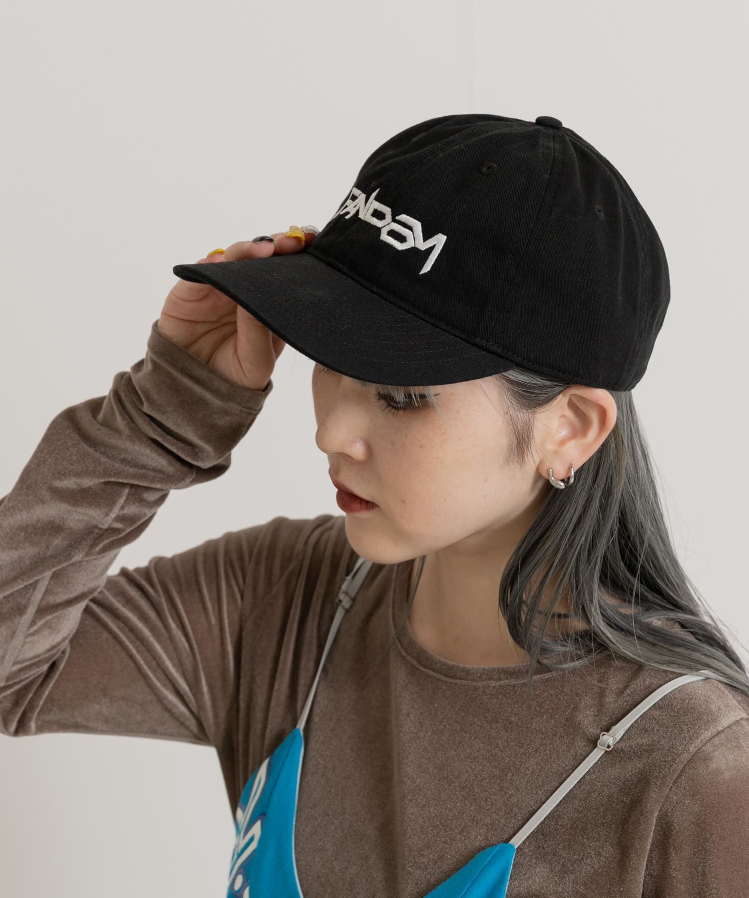77circa fandom embroidery cap[cc24aw-62-T43]｜URBAN RESEARCH