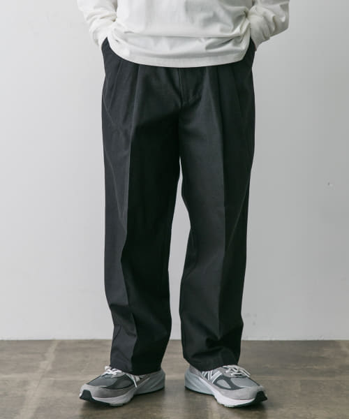 STILL BY HAND　Deep tuck pressed pants