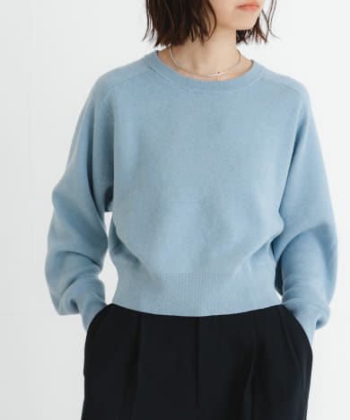 new basic　カシミヤコットンクルーネックニット