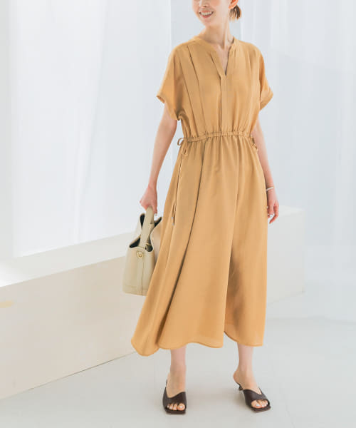 ウォッシャブルセミシアーキーネックワンピース