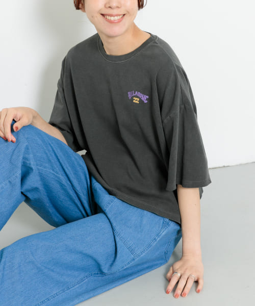 BILLABONG　スプレーアーチルーズクロップドリブTシャツ