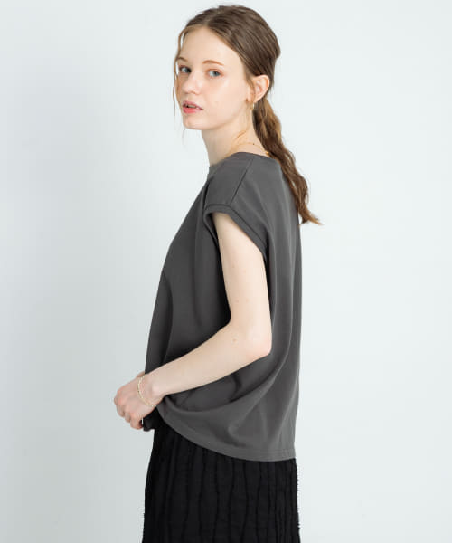 『UR TECH』フレンチスリーブTシャツ