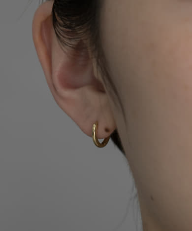 TOM WOOD Mini Ear Loop Topaz Gold[E38OCWTP9K-RL94]｜URBAN RESEARCH ...