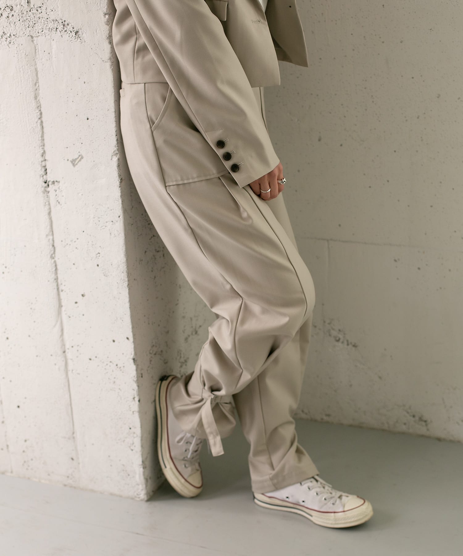 ベルト付ジョガーパンツ Kc14 24q0 Urban Research公式ファッション通販 ベルト付ジョガーパンツ Kc14 24q0 Urban Research公式ファッション通販