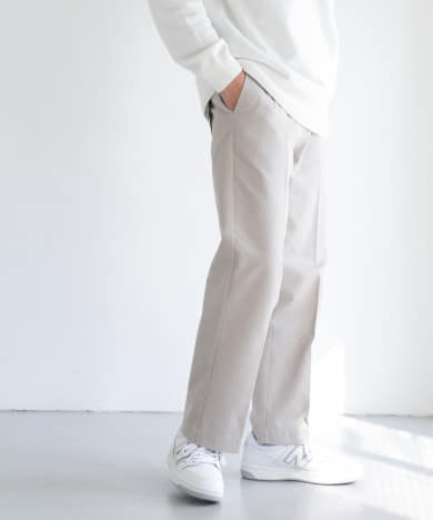 ストレートカラーパンツ