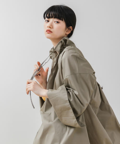 SHIRRING SKIPPER BLOUSE