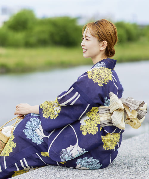 綿絽ゆかた 花と蔓