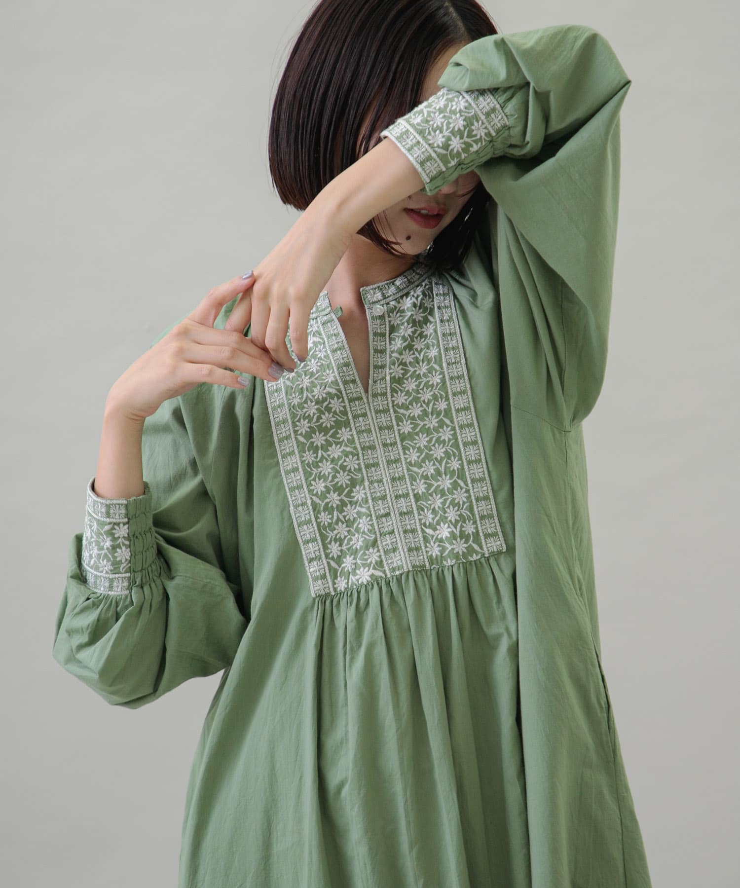 コットンエンブロイダリーヨークワンピース[LA36-26R603]｜URBAN RESEARCH公式ファッション通販