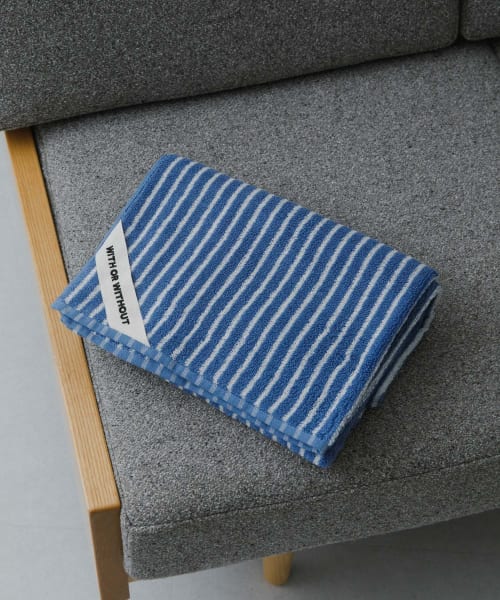 WITH OR WITHOUT　Bath Towel