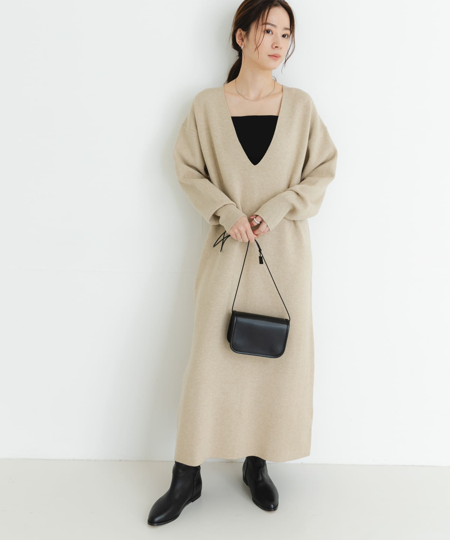 深Vネックニットワンピース[UR47-26L102]｜URBAN RESEARCH公式