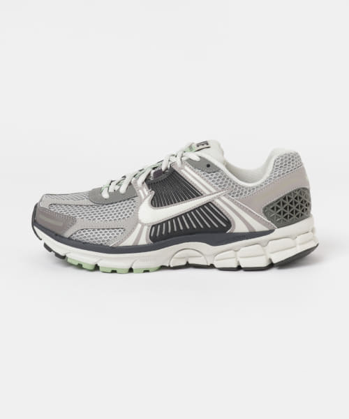 NIKE　ナイキ ウィメンズ ズーム ボメロ 5