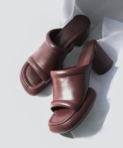 ALM.　CIELO LEATHER SANDALS