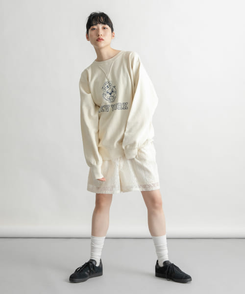 Champion　CREWNECK SWEATSHIRTS